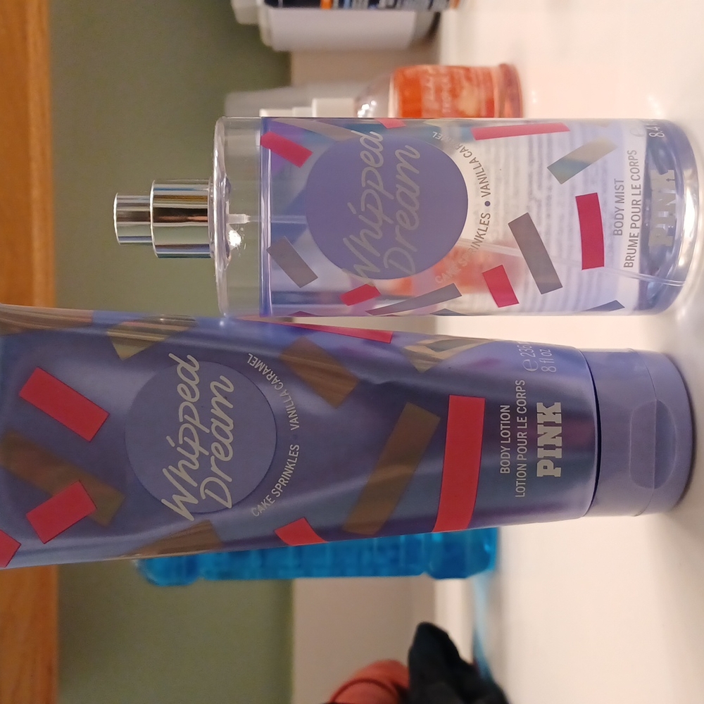 Set of whipped dream lotion and body spray